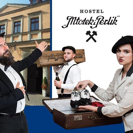 Hostel Mlotek I Perlik Tarnowskie Góry Exterior foto