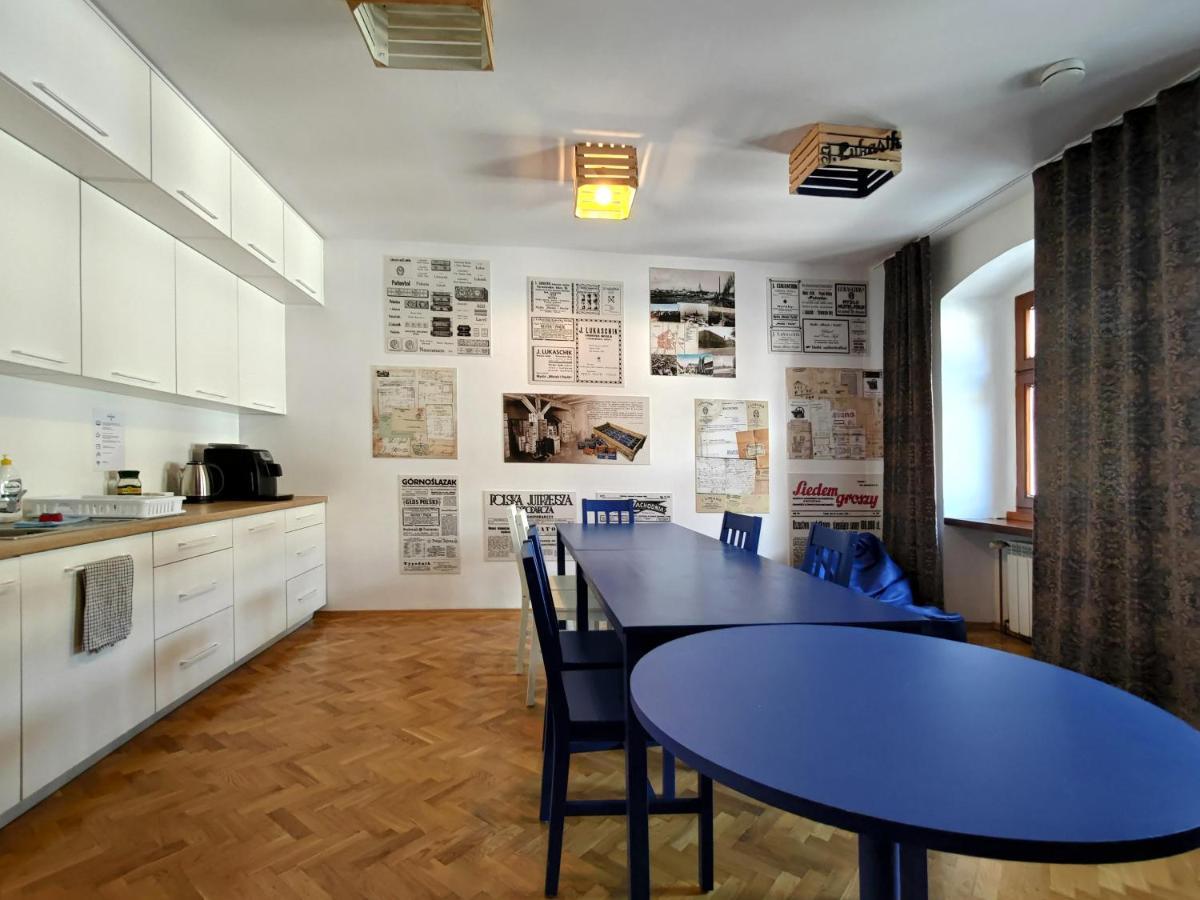 Hostel Mlotek I Perlik Tarnowskie Góry Exterior foto