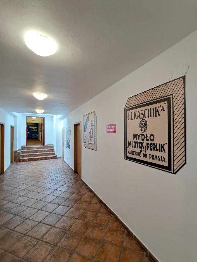 Hostel Mlotek I Perlik Tarnowskie Góry Exterior foto